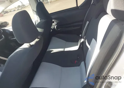 2015 Toyota Prius C Two from USA, damaged, VIN JTDKDTB38F1577237